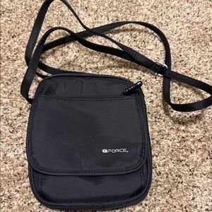 G/FORE Sleek Black Messenger Bag